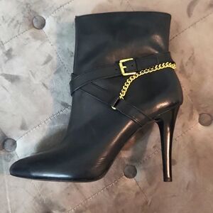 Women size 10B 4 inch heel boots